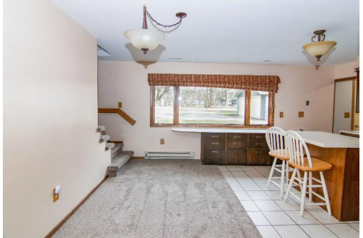 N4561 Fox River Dr, Princeton, WI 54968