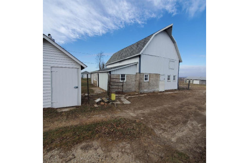 6180 County Road A, Lancaster, WI 53813