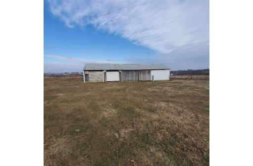 6180 County Road A, Lancaster, WI 53813