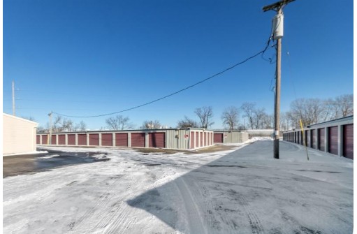 981 N Page St, Stoughton, WI 53589