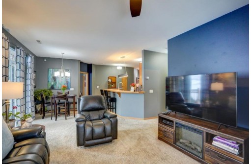 141 Metro Terr 101, Madison, WI 53718