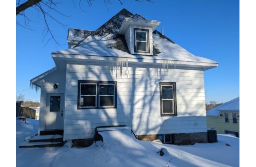 233 Mill St, Lodi, WI 53555