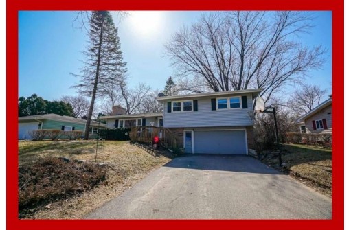 6313 Piping Rock Rd, Madison, WI 53711