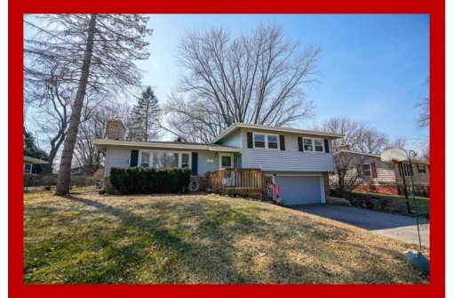 6313 Piping Rock Rd, Madison, WI 53711