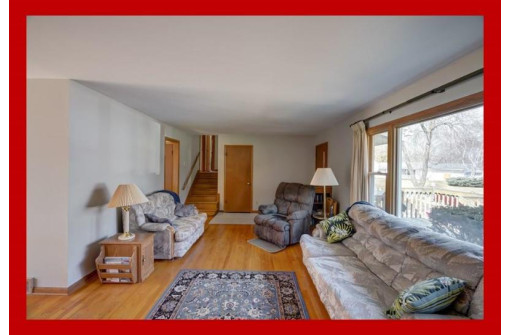 6313 Piping Rock Rd, Madison, WI 53711