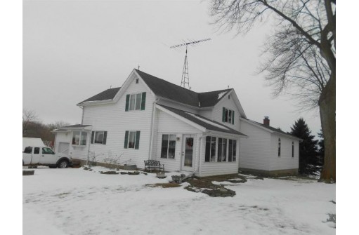 N10654 Cottonwood Rd, Waupun, WI 53963-9044