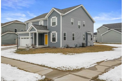 209 Pintail Pl, Sun Prairie, WI 53590