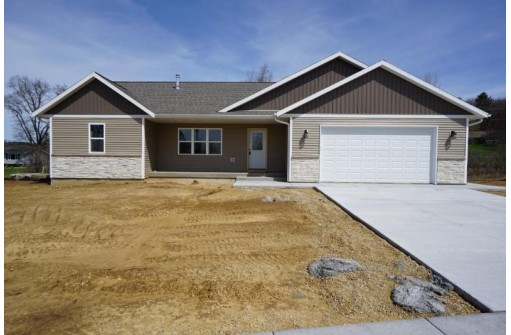 2098 Fawn Valley Ct, Reedsburg, WI 53959