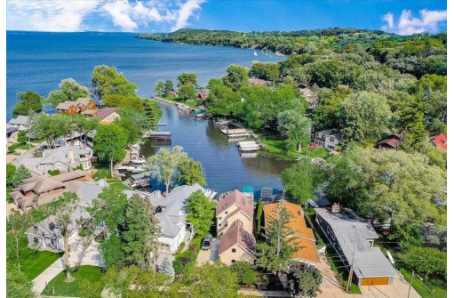 5316 Lake Mendota Dr, Madison, WI 53705