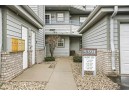 5391 Mariners Cove Dr 205, Madison, WI 53704