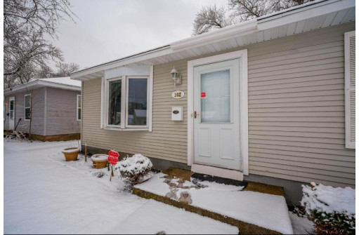 102 Craig Ave, Madison, WI 53705