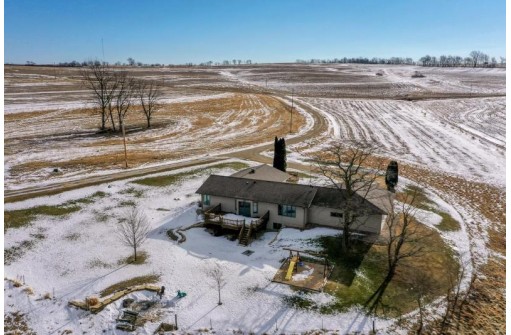 3826 County Road M, Dodgeville, WI 53533