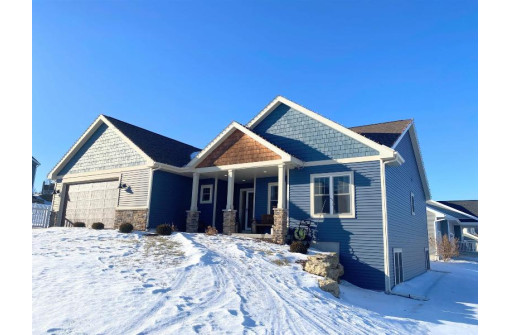 1828 Eggum Rd, Mount Horeb, WI 53572