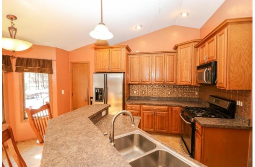 W9117 Rabbit Run, Cambridge, WI 53523