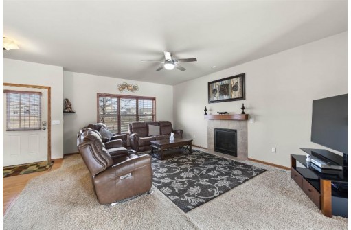 320 S Legacy Way, Sun Prairie, WI 53590