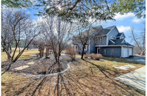 4622 N Brentwood Dr, Milton, WI 53563