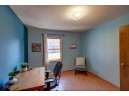 1513 Deerwood Dr, Madison, WI 53716