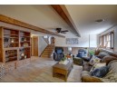 1513 Deerwood Dr, Madison, WI 53716