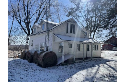 N2750 14th Rd, Montello, WI 53949