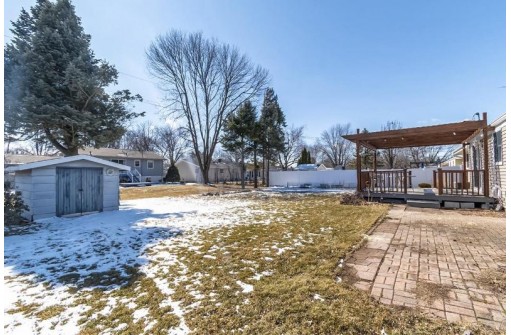 2440 Wesley Ave, Janesville, WI 53545