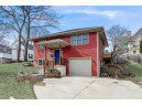 1008 S 4th St, Stoughton, WI 53589