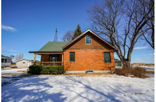 2556 Happy Valley Rd, Sun Prairie, WI 53590