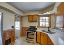 2556 Happy Valley Rd, Sun Prairie, WI 53590