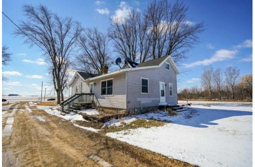 2558 Happy Valley Rd, Sun Prairie, WI 53590