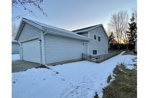 1120 N Gammon Rd, Madison, WI 53717