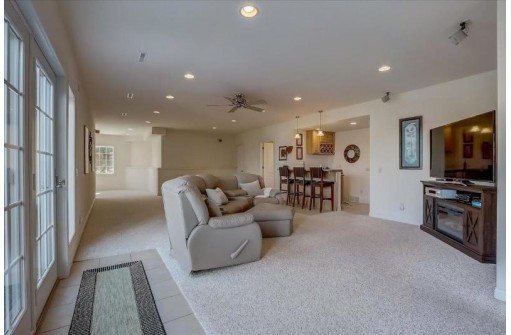 1806 Newmarket Mews, Waunakee, WI 53597