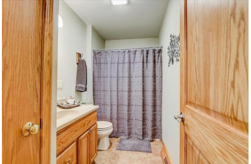 S11610 Hazelnut Rd, Spring Green, WI 53588