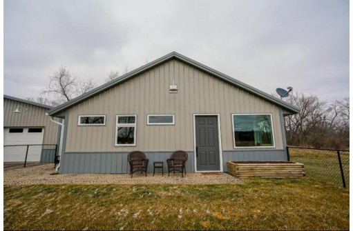 3090 County Road P, Mount Horeb, WI 53572