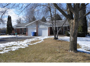 2292/2294 Manley Dr Sun Prairie, WI 53590-9688