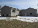 172 Badger Ln, Hancock, WI 54943