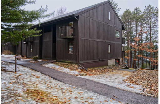 9 Fir Tr, Wisconsin Dells, WI 53965