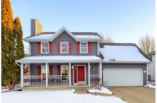 1705 Apple Dr, Sun Prairie, WI 53590