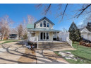 322 E Washington St, Lake Mills, WI 53551