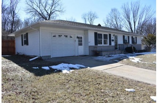 129 Cherry St, Edgerton, WI 53534-1303