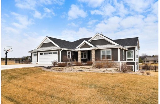 6818 Angelica Tr, Sun Prairie, WI 53590