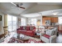 109 S Heatherstone Dr 2, Sun Prairie, WI 53590