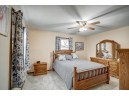 1629 Deerwood Dr, Madison, WI 53716