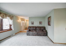 1629 Deerwood Dr, Madison, WI 53716