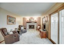 1629 Deerwood Dr, Madison, WI 53716