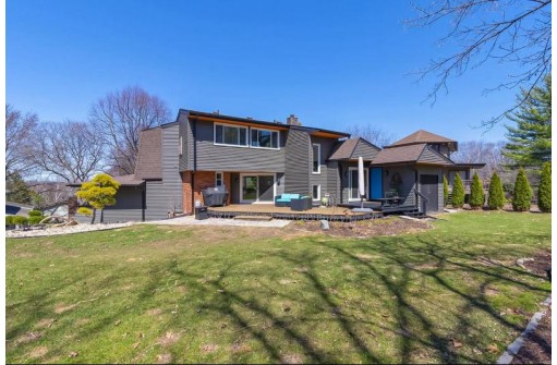 22 Foxboro Cir, Madison, WI 53717