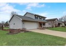 228 Yarrow Hill Dr, Cottage Grove, WI 53527