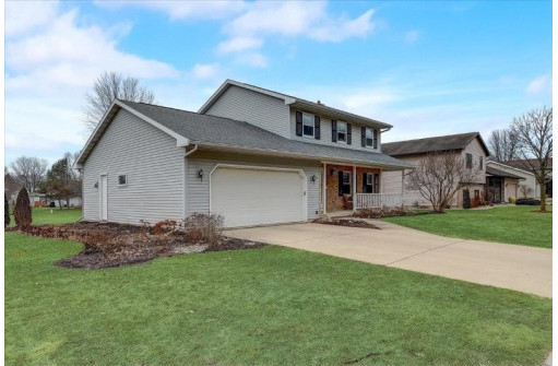 228 Yarrow Hill Dr, Cottage Grove, WI 53527