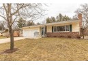 733 Dearholt Rd, Madison, WI 53711