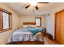 907 Kraak Rd, Marshall, WI 53559