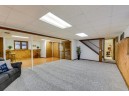 907 Kraak Rd, Marshall, WI 53559