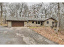 907 Kraak Rd, Marshall, WI 53559